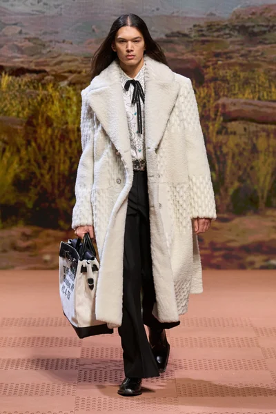 Look 73